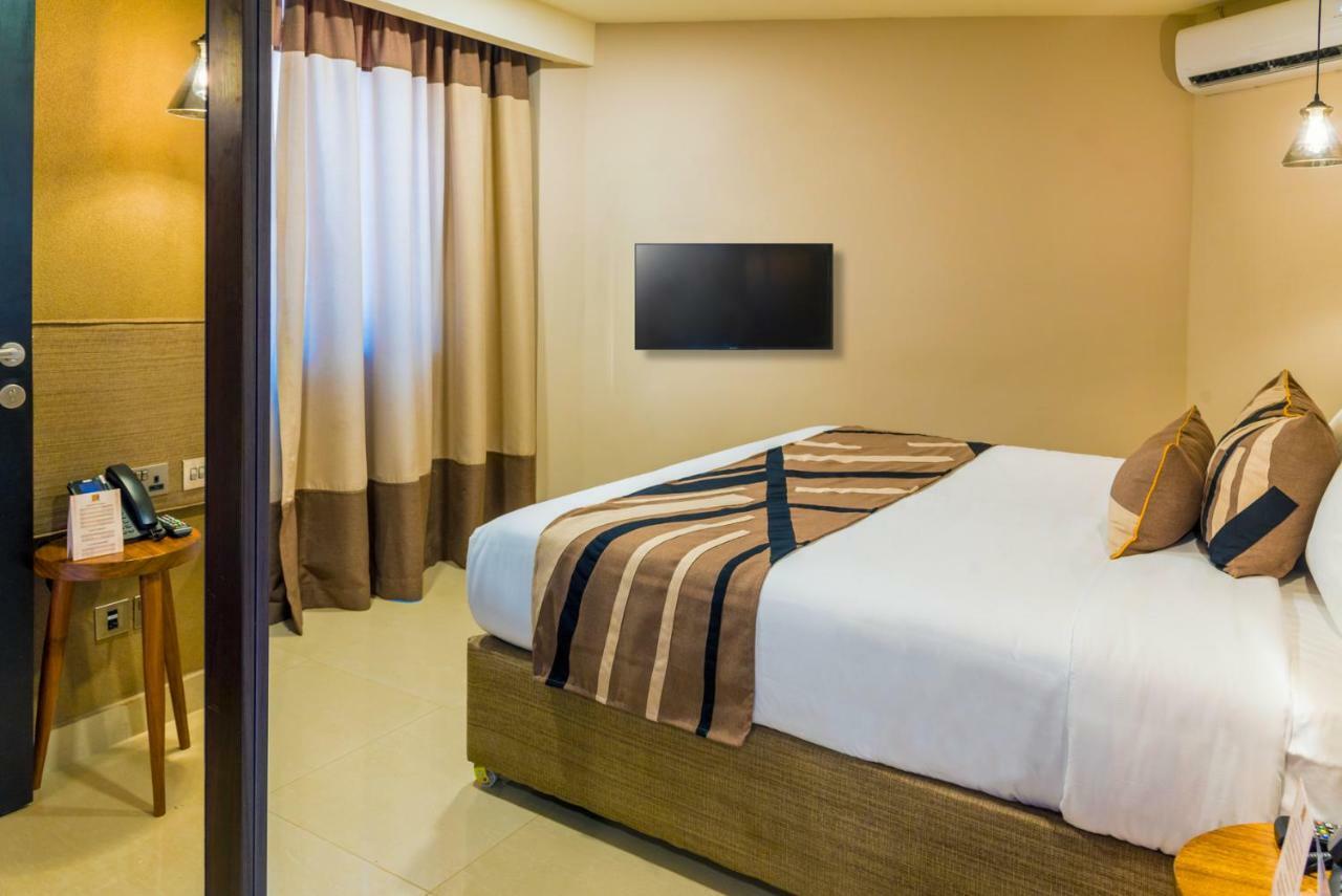 Speke Apartments Kitante Kampala Esterno foto