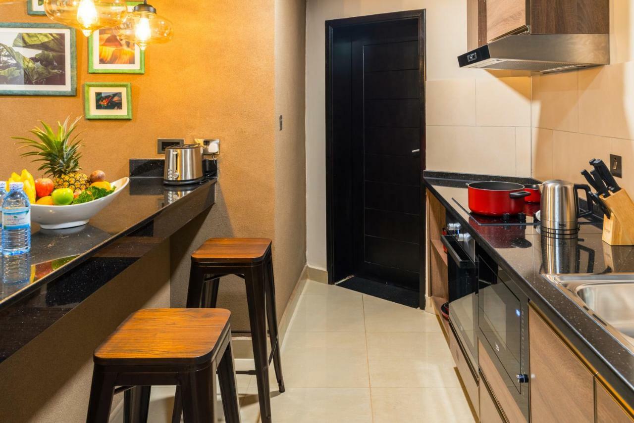 Speke Apartments Kitante Kampala Esterno foto