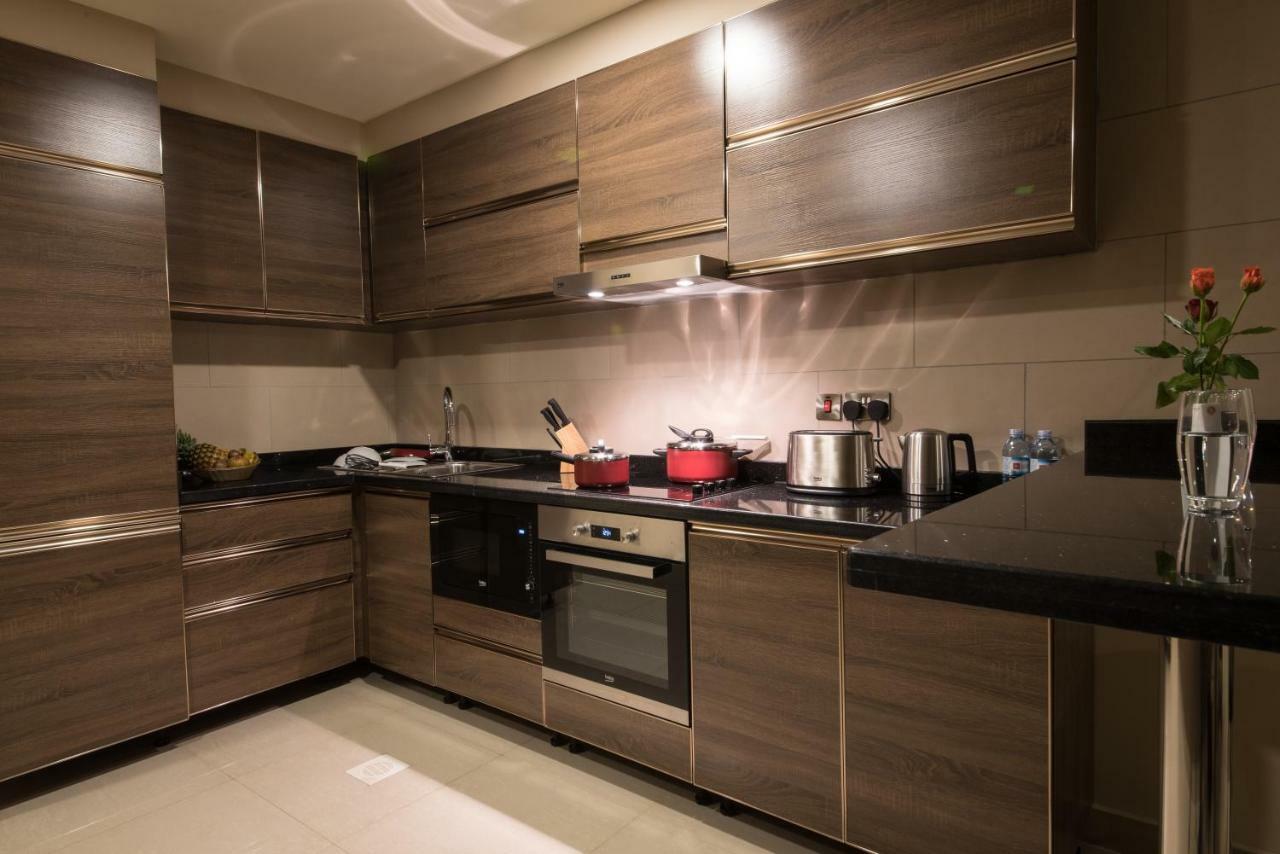 Speke Apartments Kitante Kampala Esterno foto