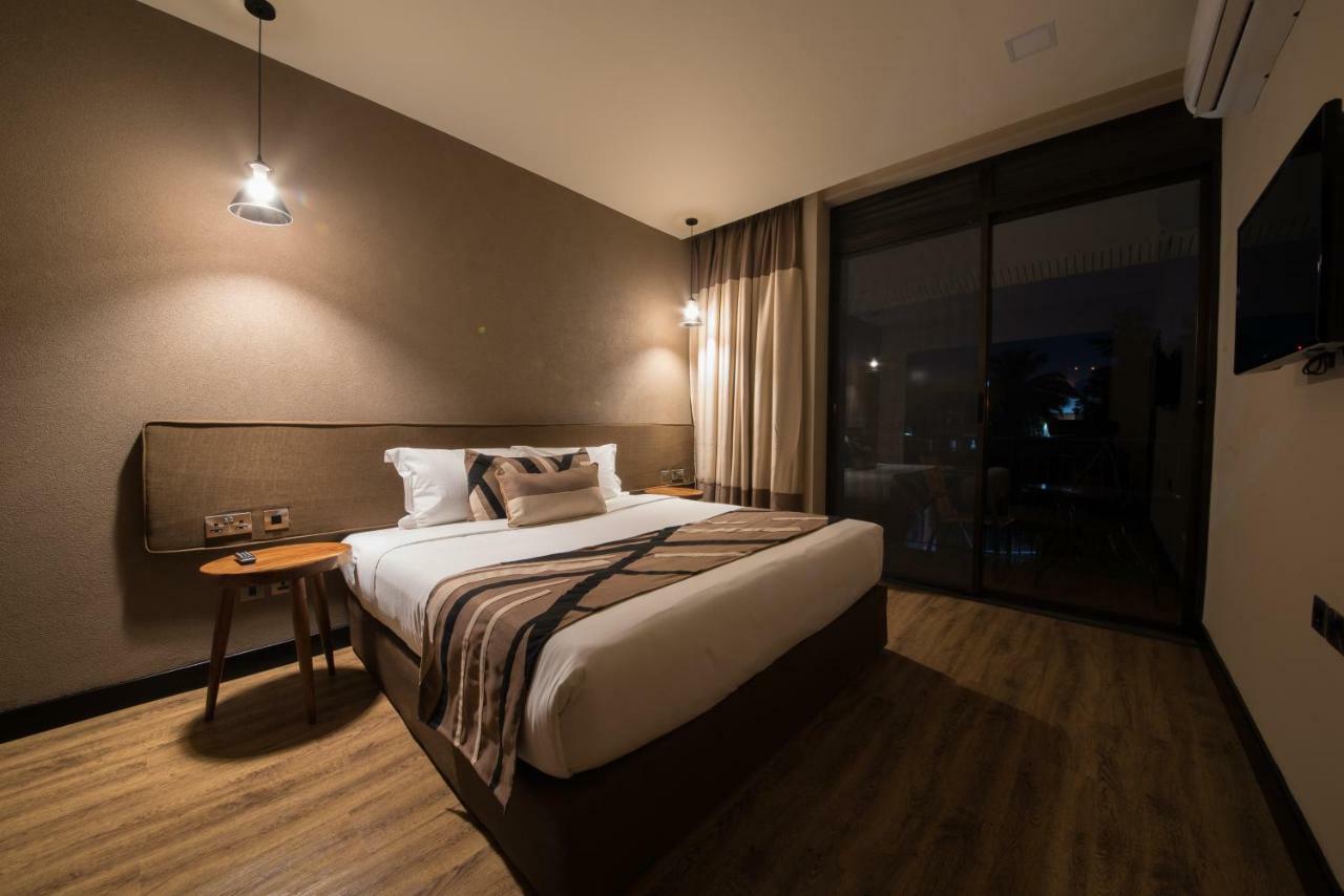 Speke Apartments Kitante Kampala Esterno foto